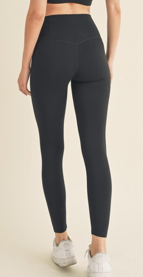 MIRACLE LUXURY CROSSOVER LEGGINGS: BLACK