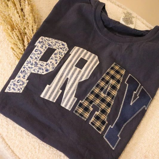 PRAY EMBROIRDERED T-SHIRT- DENIM